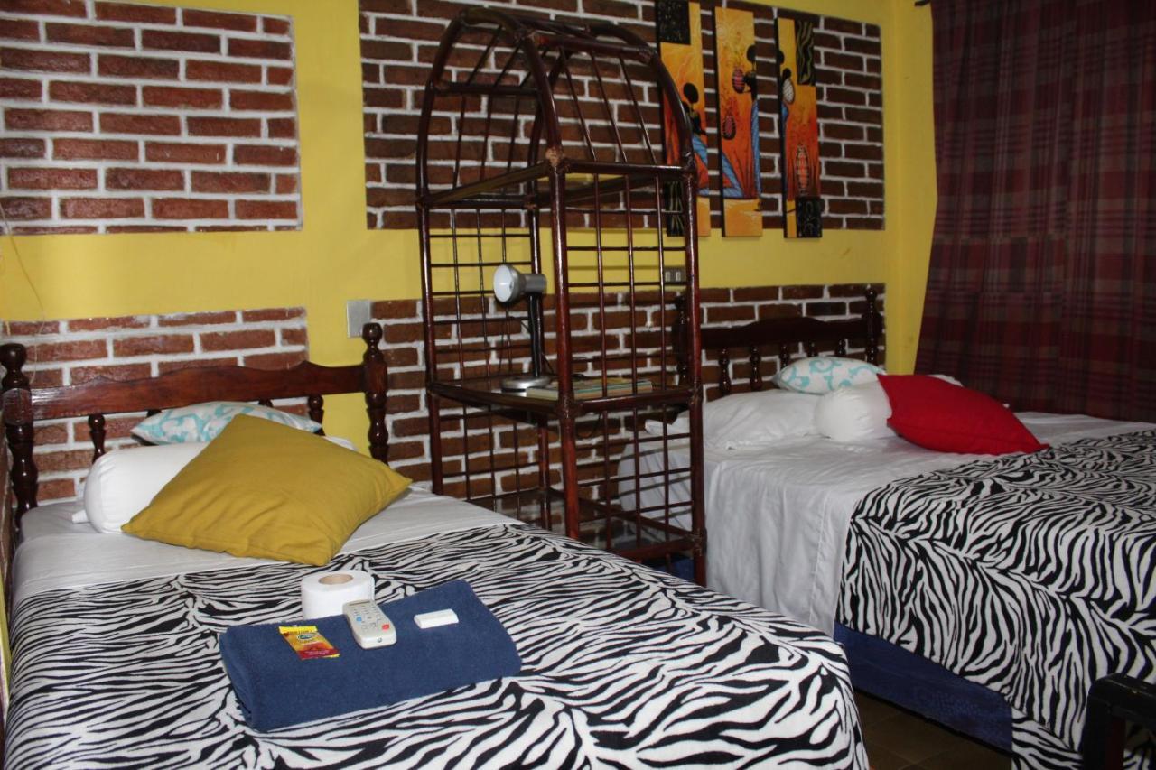 Hotel Casa Del Viajero Quetzaltenango Kültér fotó